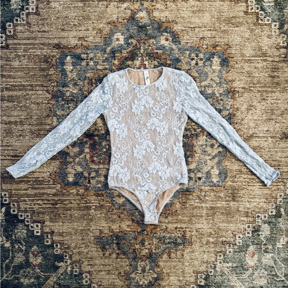Lace Long-Sleeve Bodysuit in Light Blue - Picture 4 of 6